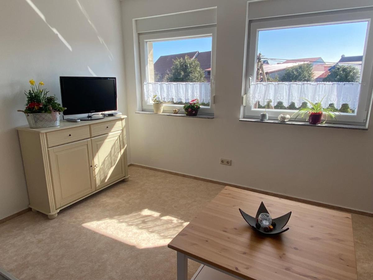 Schoen Moeblierte Wohnung In Genthin/ Ot Tucheim Bagian luar foto