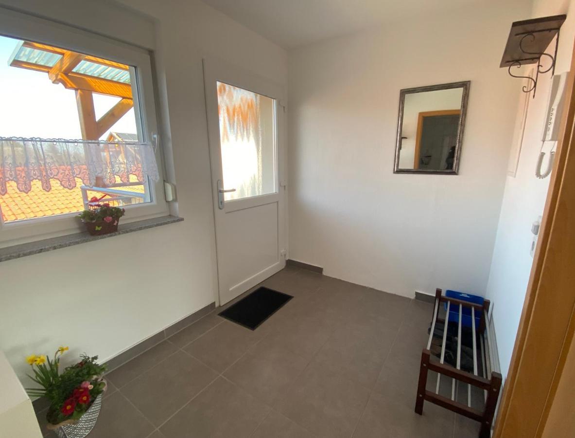 Schoen Moeblierte Wohnung In Genthin/ Ot Tucheim Bagian luar foto