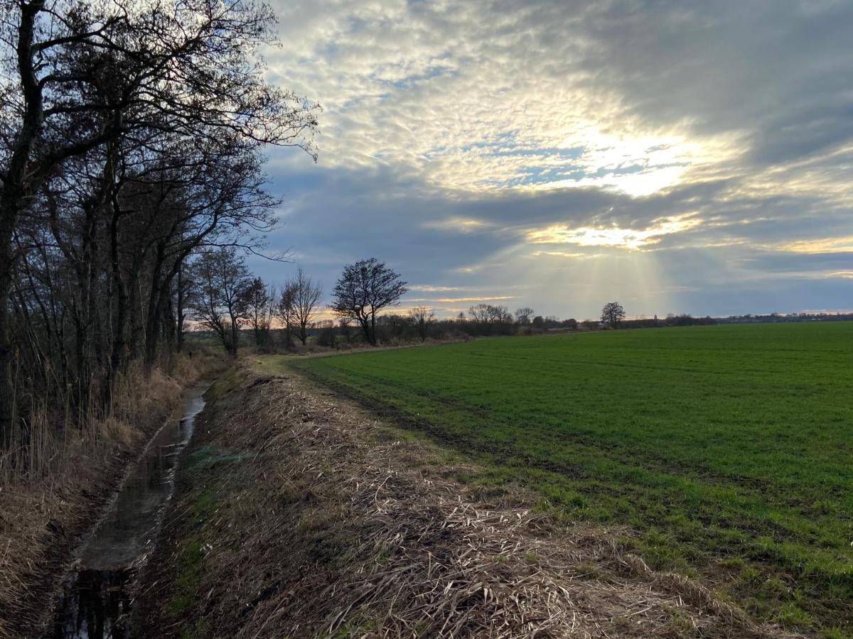 Schoen Moeblierte Wohnung In Genthin/ Ot Tucheim Bagian luar foto