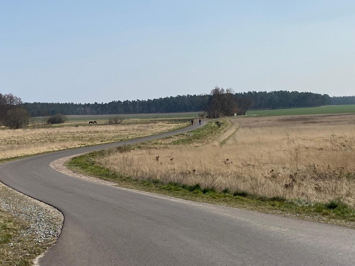 Schoen Moeblierte Wohnung In Genthin/ Ot Tucheim Bagian luar foto